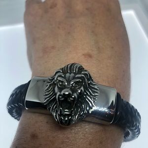 Vintage style men’s Lion Leo bracelet stainless